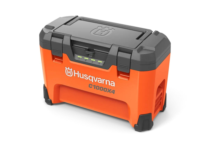 Husqvarna C1000X4 Caricabatterie mult-rack nel gruppo Prodotti per lavori forestali e giardinaggio Husqvarna / Husqvarna Serie Batteria / Accesori Serie Batteria presso GPLSHOP (9707048-01)